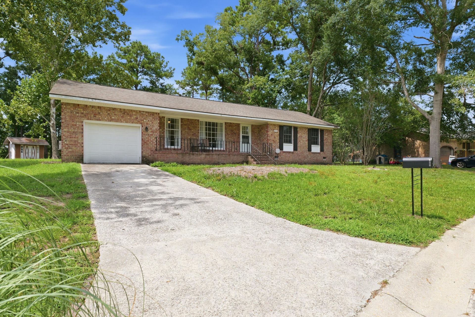 106 Kent Circle Photo 28