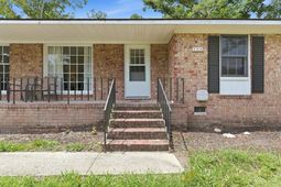 106 Kent Circle photo 4