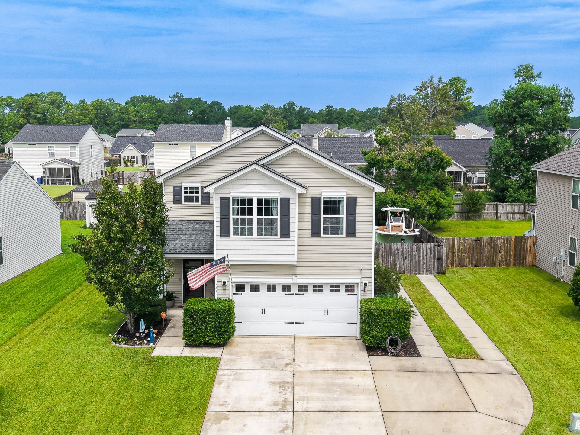 547 Flycatcher Drive Photo 1