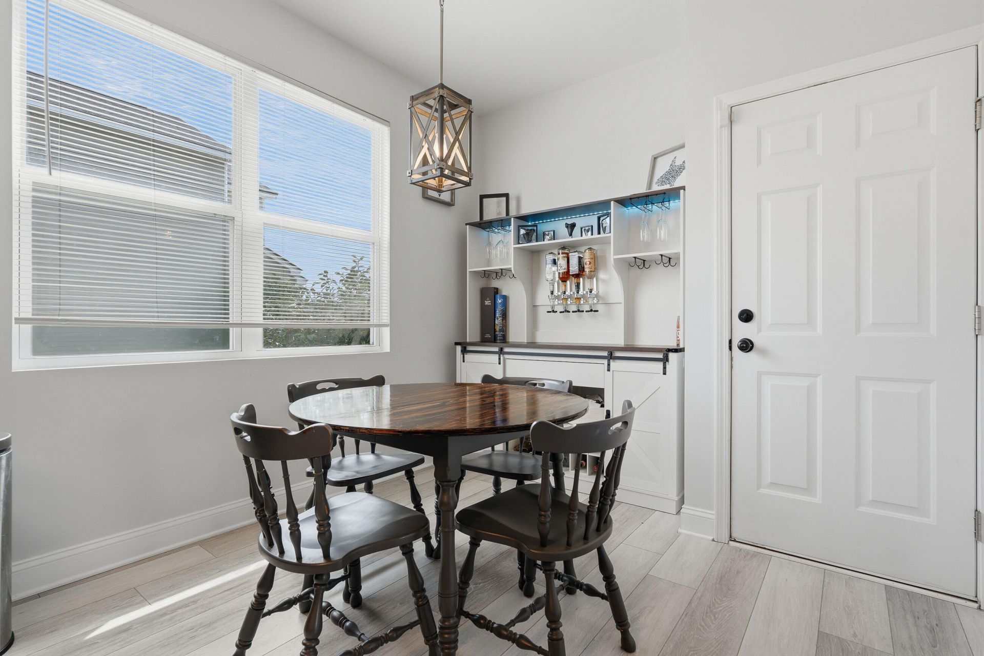 547 Flycatcher Drive Photo 14