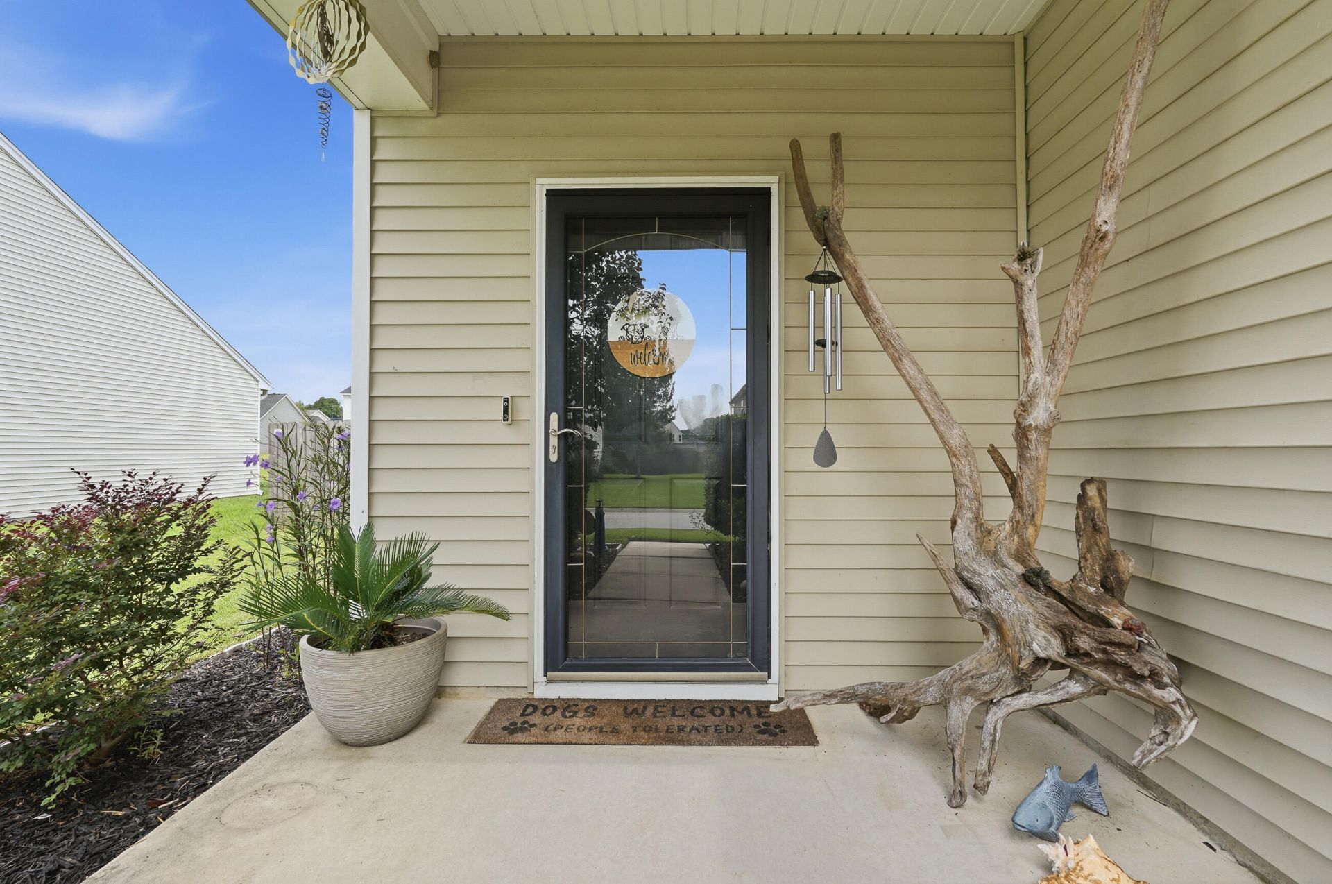 547 Flycatcher Drive Photo 6