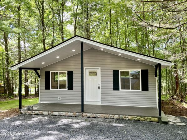 138 S Nichecronk Road , Dingmans Ferry, PA 18328