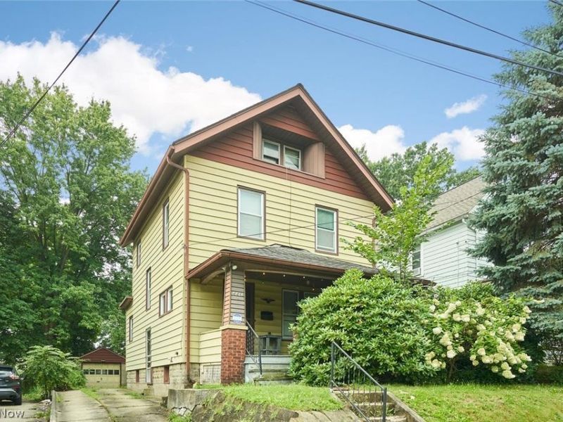 446 E Voris Street, Akron, OH 44311 Photo 1