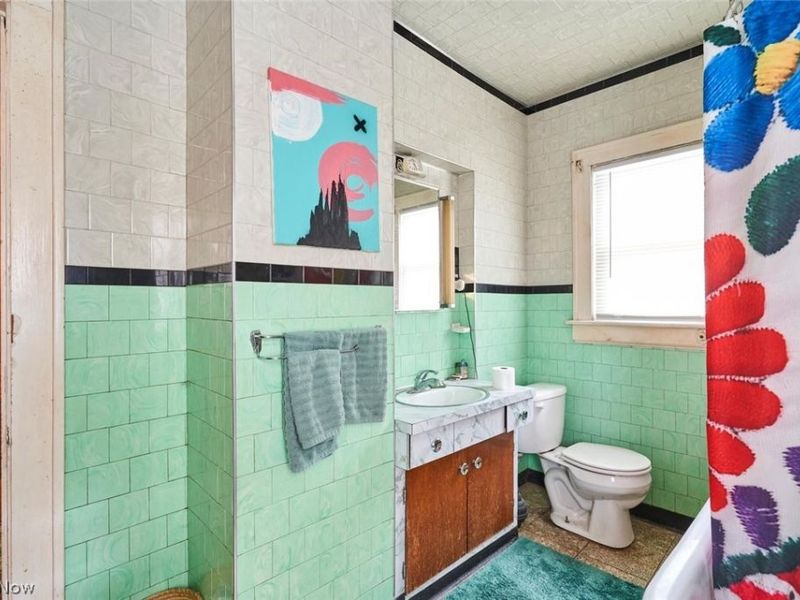 446 E Voris Street, Akron, OH 44311 Photo 15