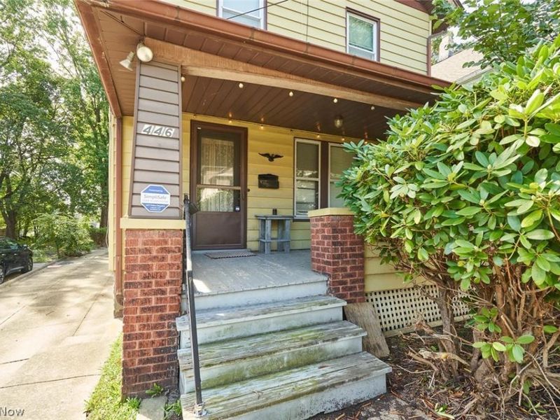 446 E Voris Street, Akron, OH 44311 Photo 3