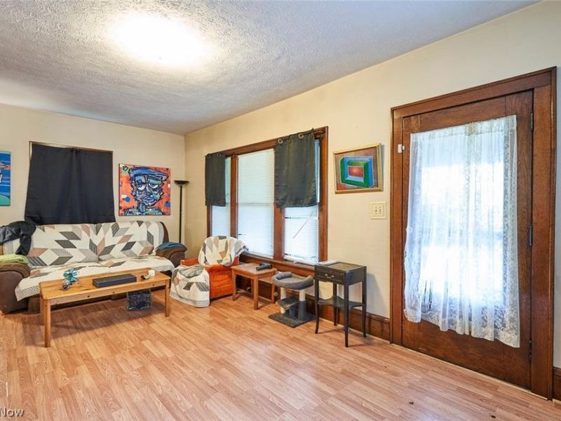 446 E Voris Street, Akron, OH 44311 Photo 5