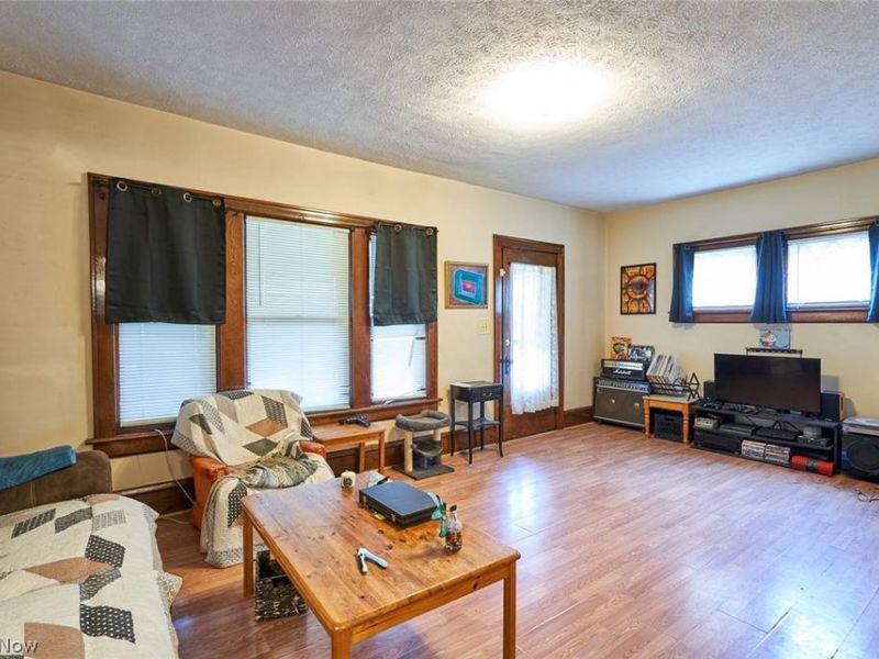 446 E Voris Street, Akron, OH 44311 Photo 7