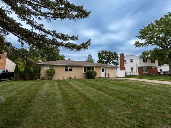 3324 Brooklyn Avenue SE, Grand Rapids, MI 49508