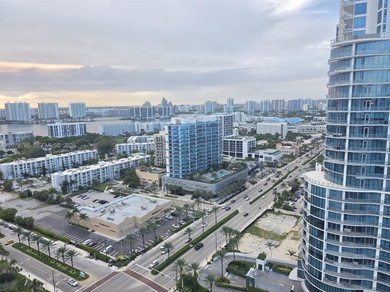 17375 Collins Ave, Unit 2706, Sunny Isles Beach, FL 33160 Photo