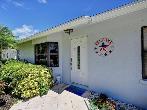 2523 Wabash Dr , North Palm Beach, FL 33410