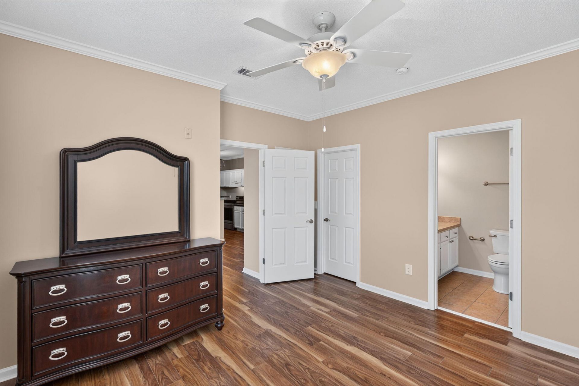 45 Sycamore Avenue Photo 15