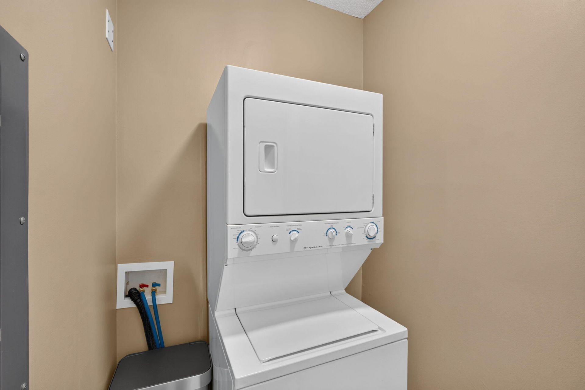 45 Sycamore Avenue Photo 24