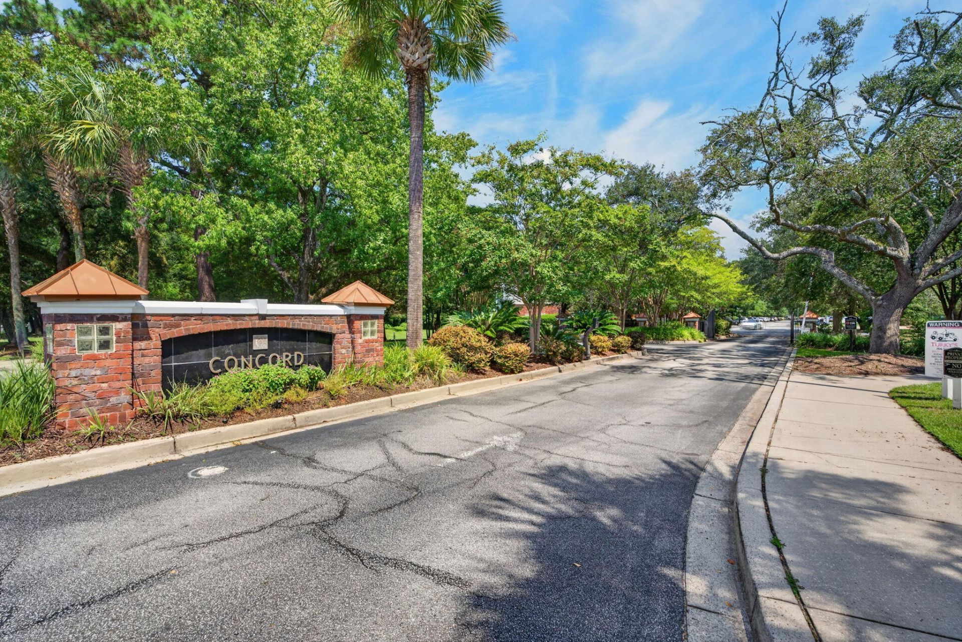45 Sycamore Avenue Photo 25