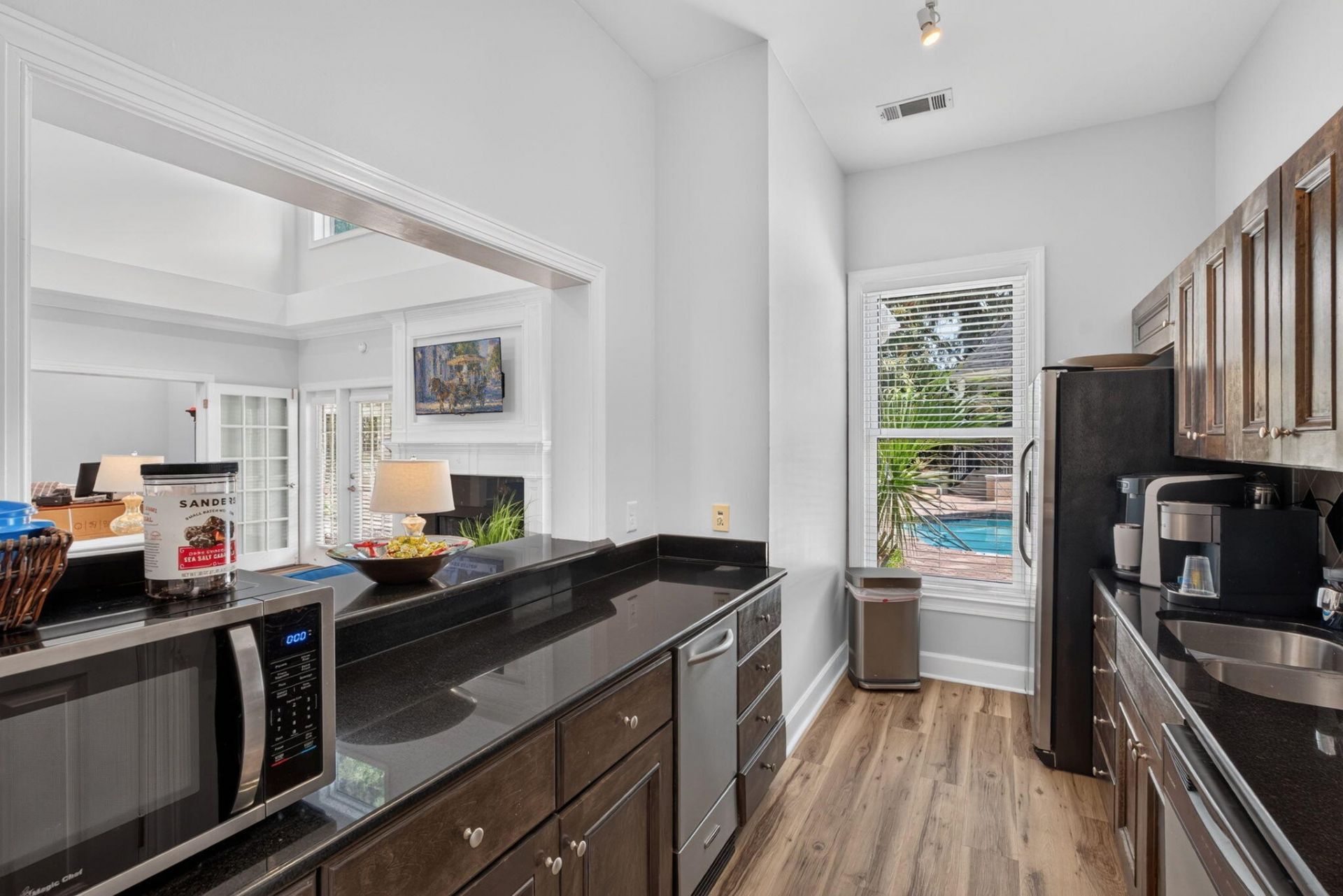 45 Sycamore Avenue Photo 28