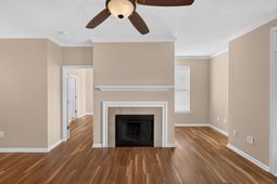 45 Sycamore Avenue photo 4