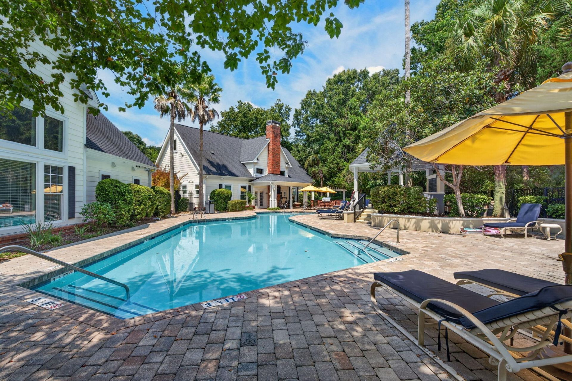 45 Sycamore Avenue Photo 32