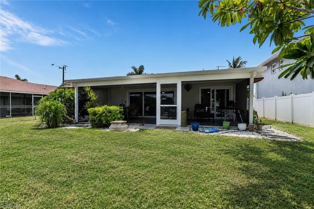 105 Jamaica Dr, Naples, FL 34113 Photo