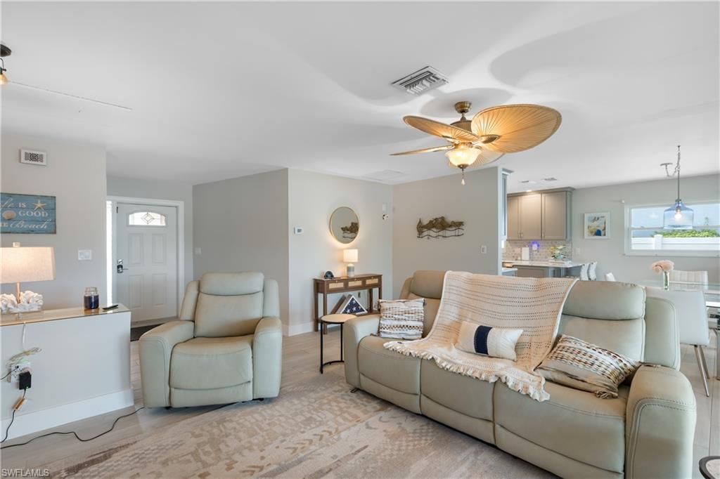 105 Jamaica Dr, Naples, FL 34113 Photo