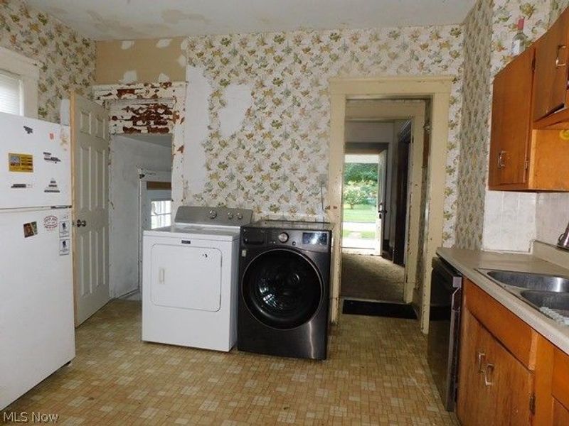 142 Beech Street, Berea, OH 44017 Photo 7