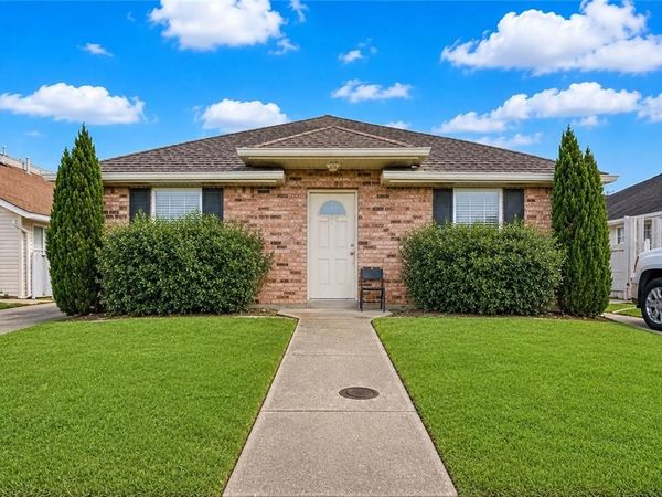 3813 JUPITER Drive , Chalmette, LA 70043