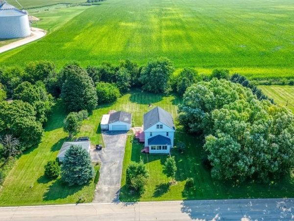 27564 Esmond Road , Esmond, IL 60129