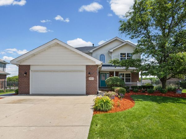 24427 Arrowhead Drive , Manhattan, IL 60442