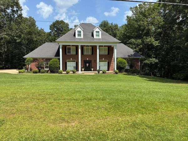 2505 OAKRIDGE Dr, Jasper, AL 35504