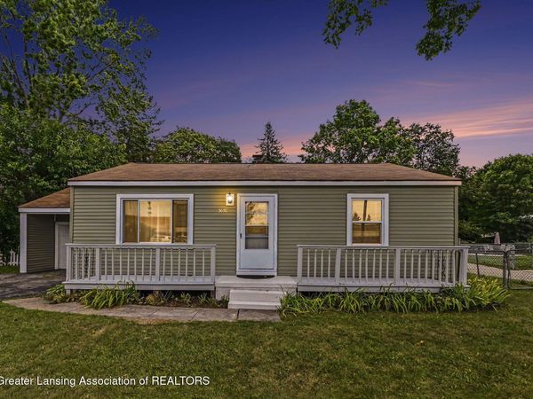 5650 School Street, Haslett, MI 48840