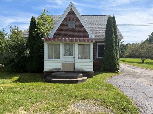 1036 Saunders Sett Road , Lewiston, NY 14305