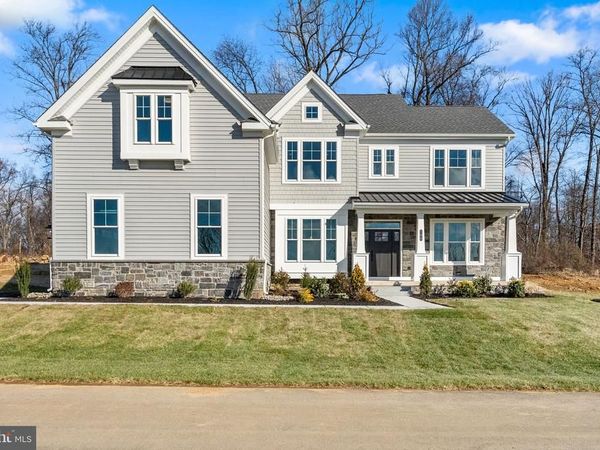 101 LEXINGTON MANOR, GLENMOORE, PA 19343