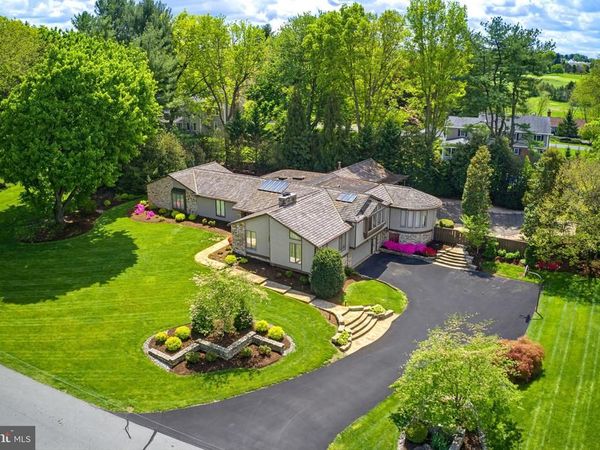 260 BROOK FARMS ROAD, LANCASTER, PA 17601