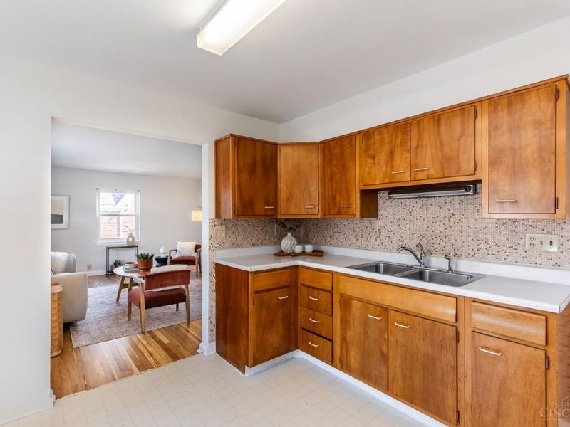 5925 Glenway Avenue, Cincinnati, OH 45238 Photo 7