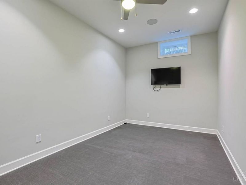 3527 Kroger Avenue, Cincinnati, OH 45226 Photo 49