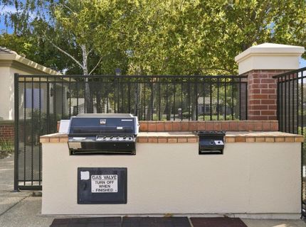 710 Diamond Glen Cir, Folsom, CA 95630 Photo