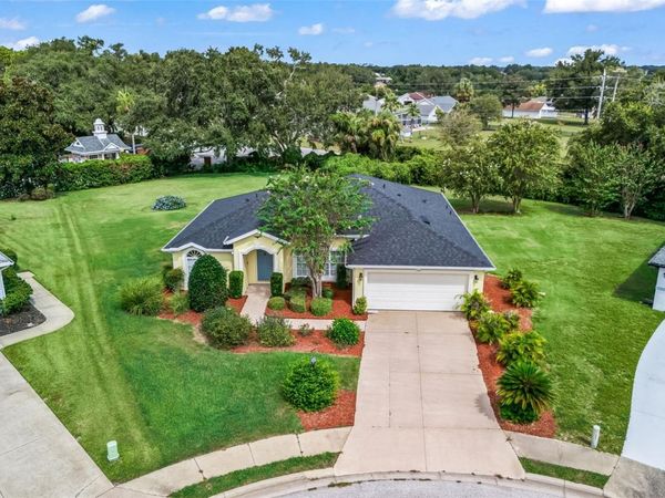 5123 GROVE MANOR , LADY LAKE, FL 32159