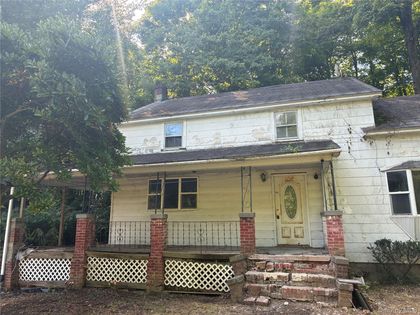 25 John Shults Road  Saugerties, NY 12477