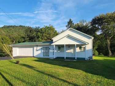 477 Downbridge Road, Enterprise, WV 26568