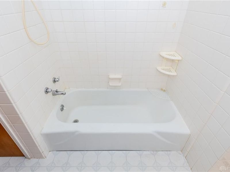 5273 Bittersweet Drive, Washington Township, OH 45429 Photo 32