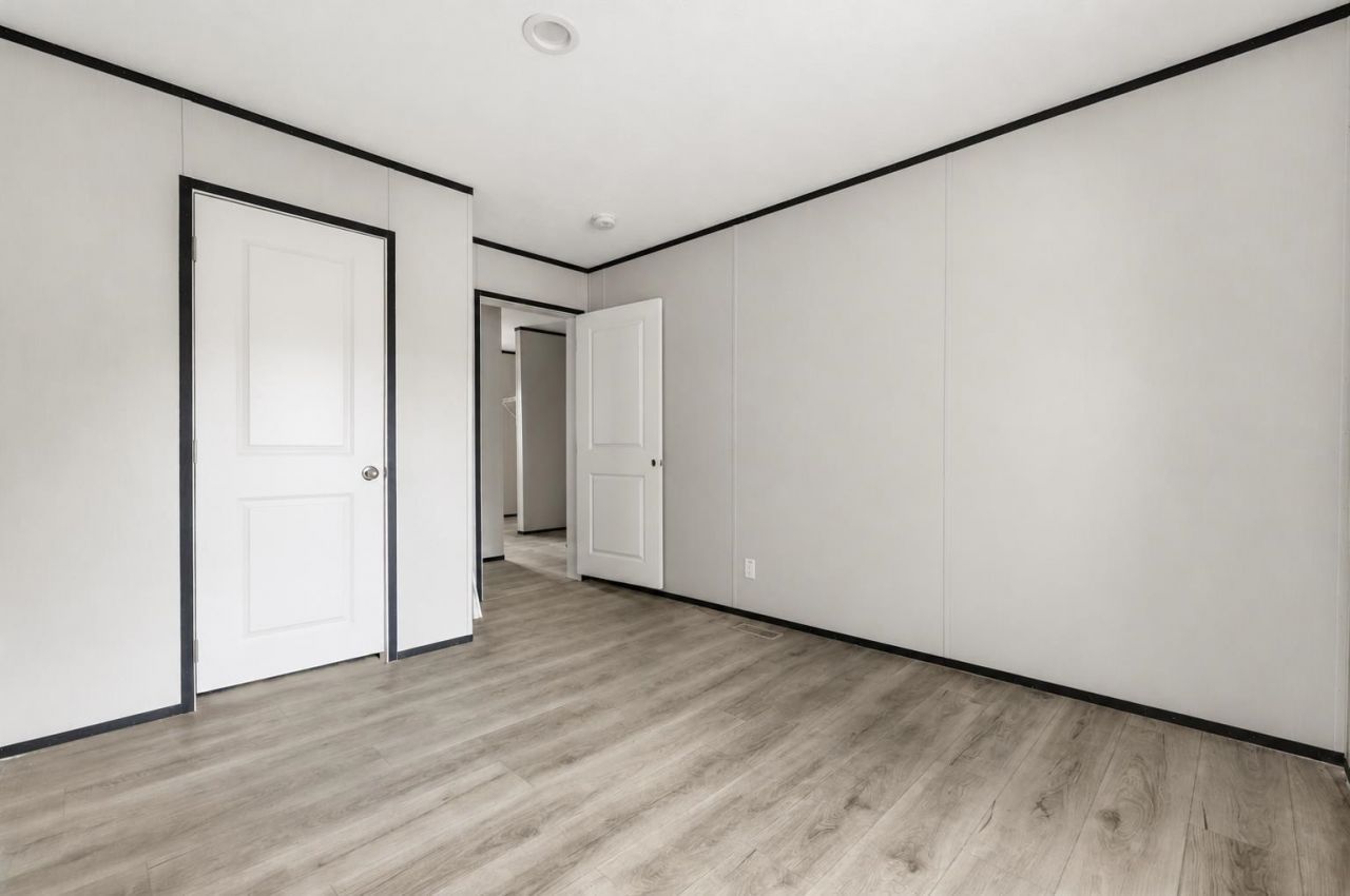 215 Eva Dr.  Photo 18
