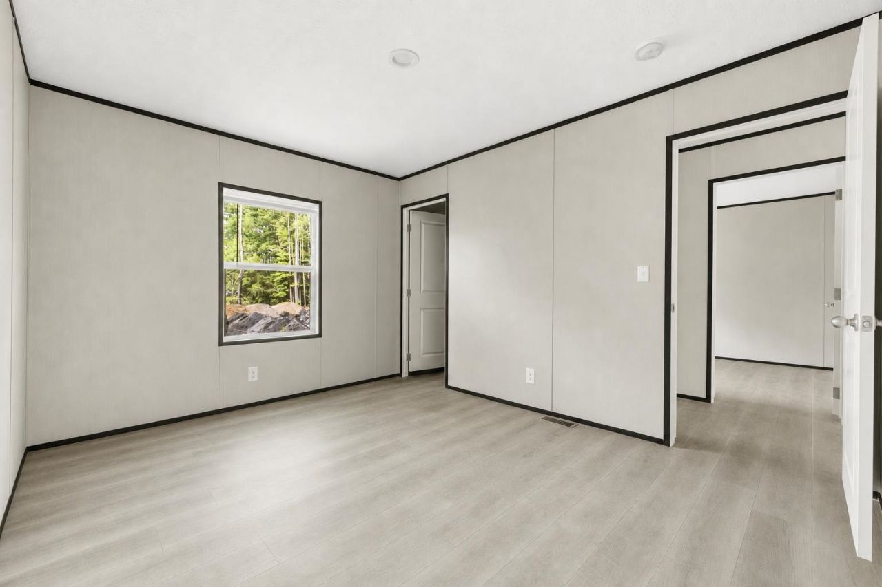 215 Eva Dr.  Photo 27