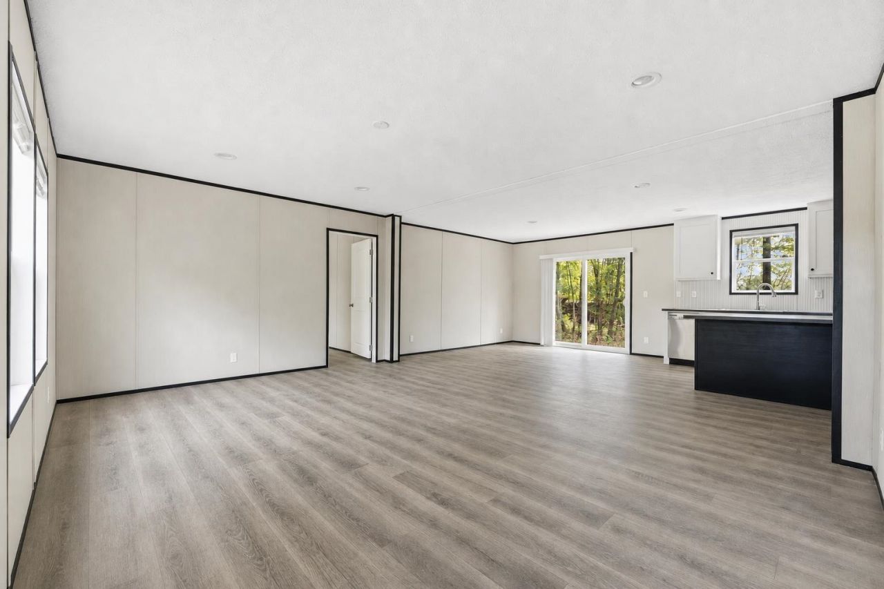 215 Eva Dr.  Photo 4