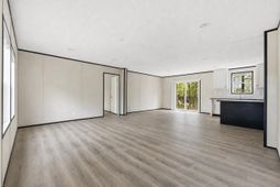 215 Eva Dr.  photo 4