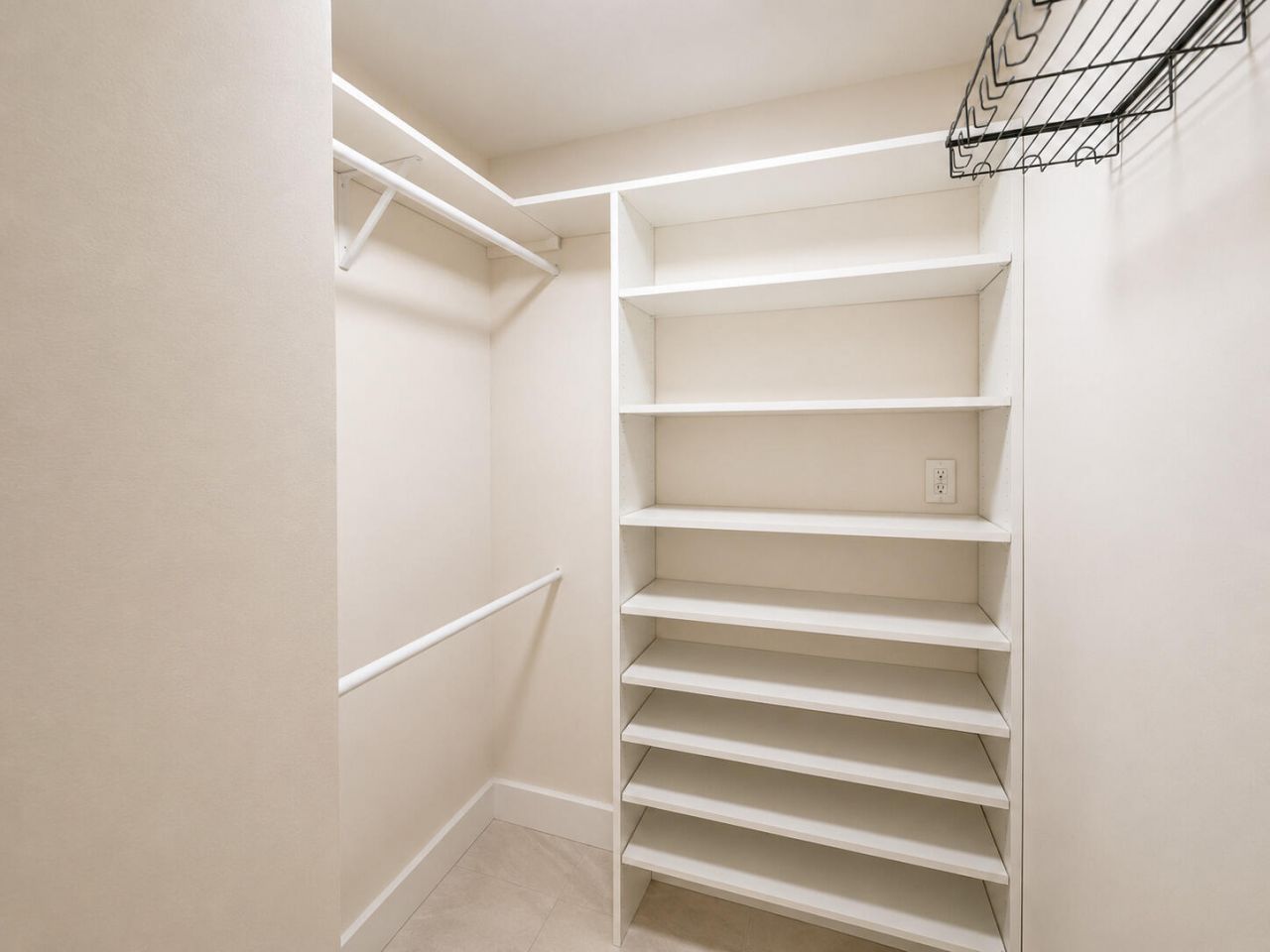 9411 N Hollybrook Lake Drive, Unit 310, Pembroke Pines, FL 33025 Photo