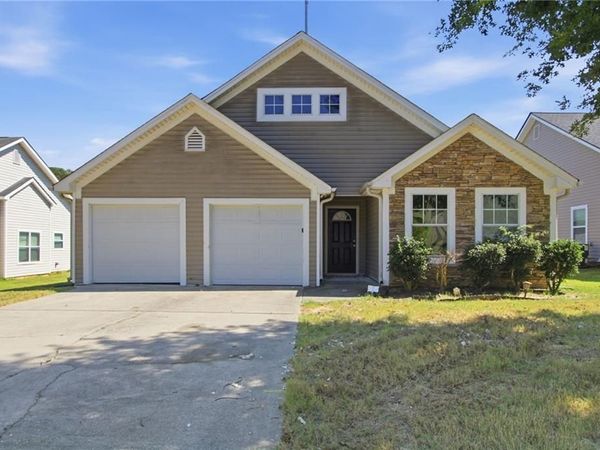 66 Camden Way , Fairburn, GA 30213