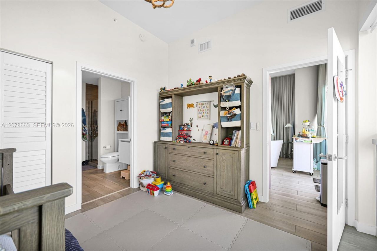 1600 SW 1st Ave , Unit 802, Miami, FL 33129 Photo