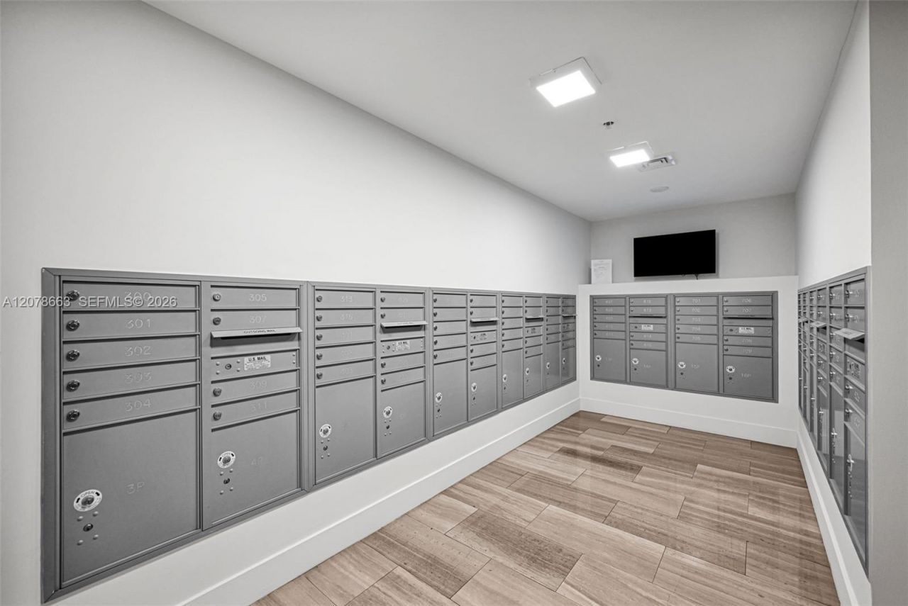 1600 SW 1st Ave , Unit 802, Miami, FL 33129 Photo