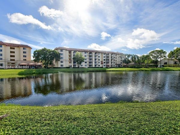 1258 S Military Trail , Unit 813, Deerfield Beach, FL 33442