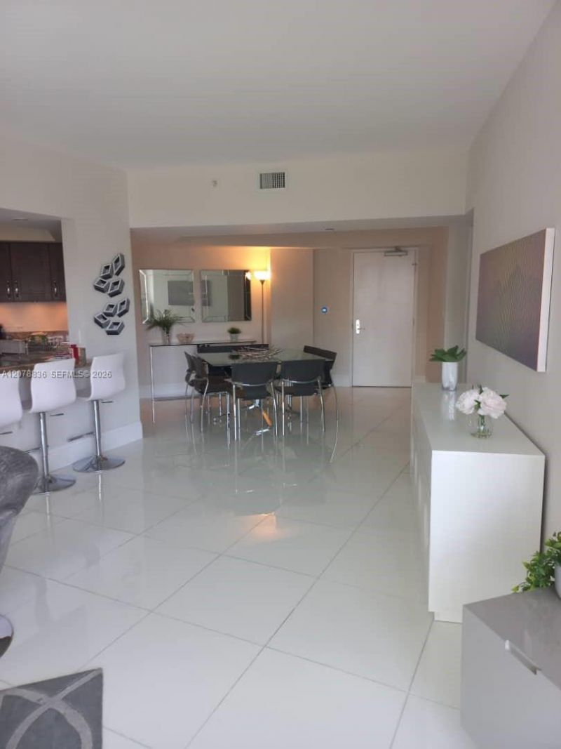 20000 E Country Club Dr, Unit 1212, Aventura, FL 33180 Photo