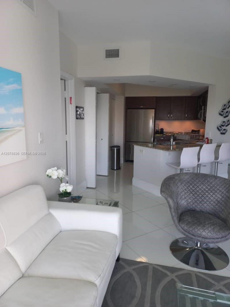 20000 E Country Club Dr, Unit 1212, Aventura, FL 33180 Photo