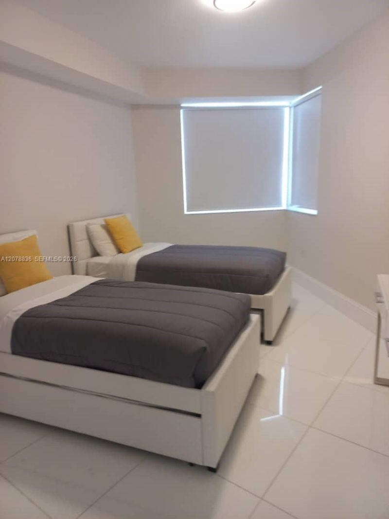 20000 E Country Club Dr, Unit 1212, Aventura, FL 33180 Photo